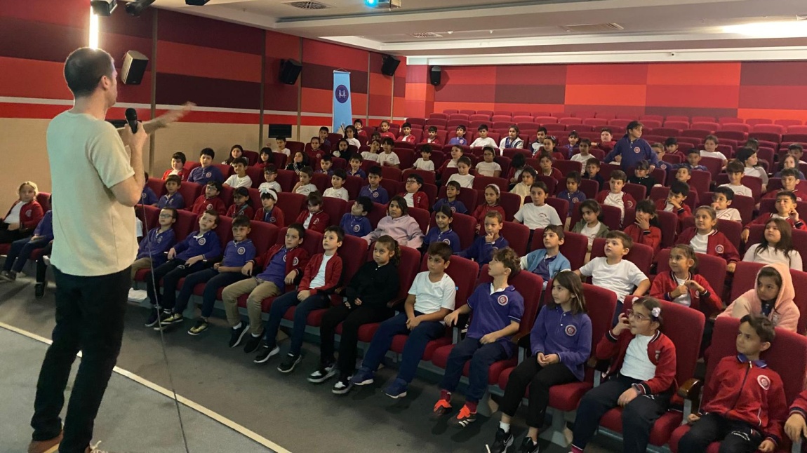 Rehberlik Servisinden Keyifli ve Verimli Büyük Grup Çalışması